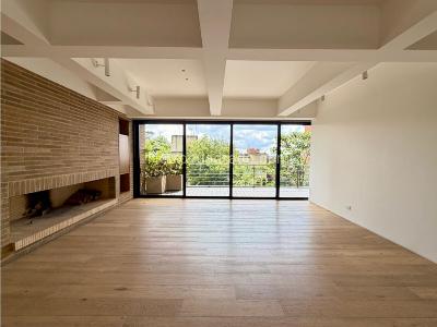 Apartamento de 3 alcobas en venta en Los Rosales, Bogotá, 220 m² · foto 9 de 20