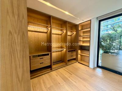 Apartamento de 3 alcobas en venta en Los Rosales, Bogotá, 220 m² · foto 11 de 20