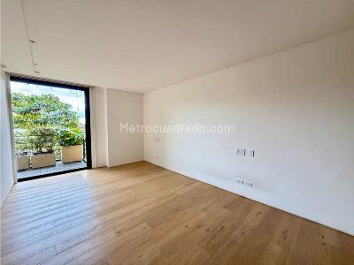 Apartamento de 3 alcobas en venta en Los Rosales, Bogotá, 220 m² · foto 15 de 20
