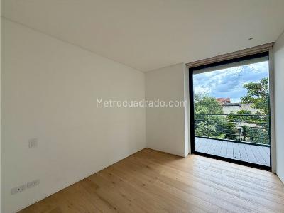 Apartamento de 3 alcobas en venta en Los Rosales, Bogotá, 220 m² · foto 20 de 20