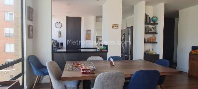 Apartamento de 3 alcobas en venta en Chico Reservado, Bogotá, 162 m² · foto 4 de 13