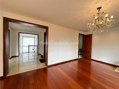 Apartamento en venta en Chico, Bogotá · foto 2 de 20