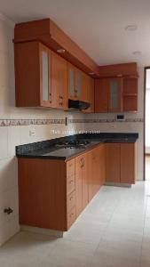 Apartamento de 3 alcobas en venta en Chico Norte Iii Sector, Bogotá, 144 m² · foto 6 de 18