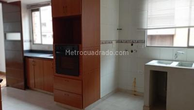 Apartamento de 3 alcobas en venta en Chico Norte Iii Sector, Bogotá, 144 m² · foto 7 de 18