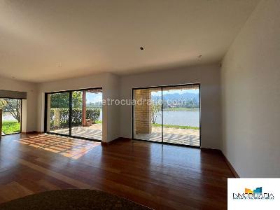 Casa de 3 alcobas en venta en Santa Isabel, La Calera, 225 m² · foto 3 de 20