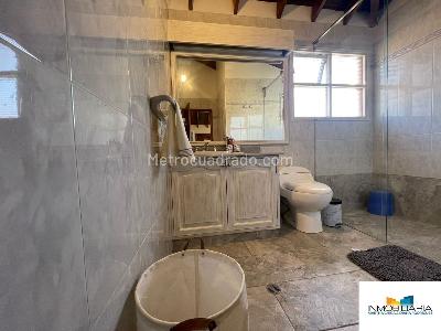 Casa de 4 alcobas en venta en San Jose De Bavaria, Bogotá, 250 m² · foto 12 de 20