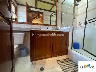 Casa de 4 alcobas en venta en San Jose De Bavaria, Bogotá, 250 m² · foto 15 de 20