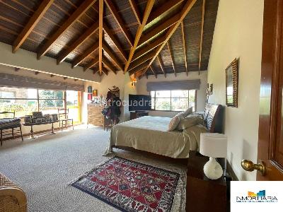 Casa de 4 alcobas en venta en San Jose De Bavaria, Bogotá, 250 m² · foto 17 de 20