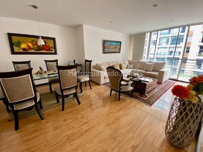 Apartamento de 3 alcobas en venta en Cedritos, Bogotá, 111 m² · foto 4 de 20