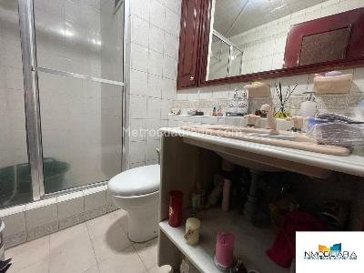 Apartamento de 3 alcobas en venta en Chico Reservado, Bogotá, 199 m² · foto 11 de 16
