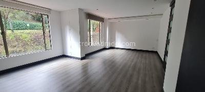 Apartamento de 3 alcobas en venta en Lindaraja, Bogotá, 185 m² · foto 7 de 14