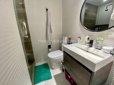 Apartamento en venta en Los Rosales, Bogotá · foto 15 de 17