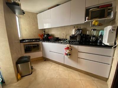Apartamento en venta en Los Rosales, Bogotá · foto 7 de 17