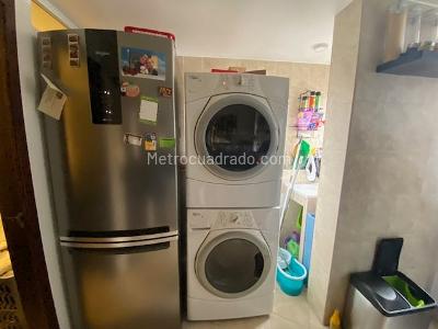 Apartamento en venta en Los Rosales, Bogotá · foto 8 de 17