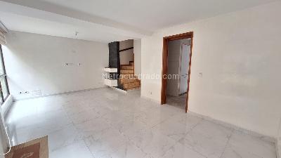 Casa en venta en Mazuren Versalles, Bogotá · foto 3 de 14