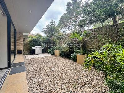 Casa de 3 alcobas en venta en Santa Barbara Alta, Bogotá, 386 m² · foto 2 de 20
