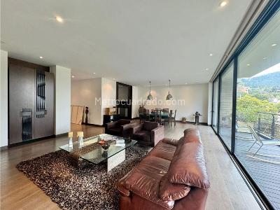 Casa de 3 alcobas en venta en Santa Barbara Alta, Bogotá, 386 m² · foto 3 de 20