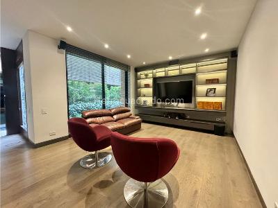 Casa de 3 alcobas en venta en Santa Barbara Alta, Bogotá, 386 m² · foto 16 de 20