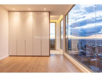 Apartamento de 3 alcobas en venta en Los Rosales, Bogotá, 381 m² · foto 4 de 20