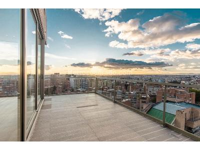 Apartamento de 3 alcobas en venta en Los Rosales, Bogotá, 381 m² · foto 19 de 20