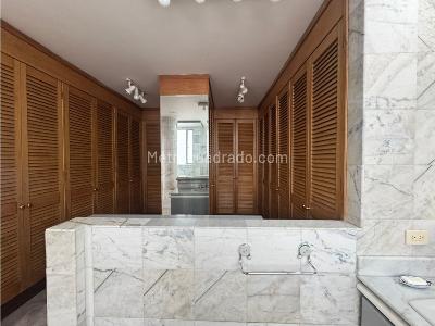 Apartamento en venta en Los Rosales, Bogotá · foto 18 de 20