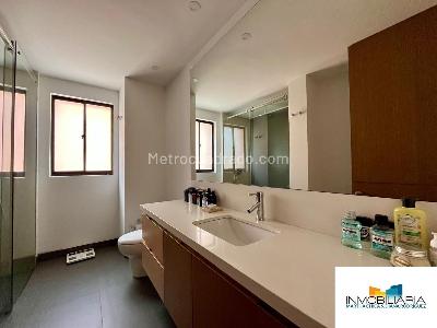 Apartamento de 3 alcobas en venta en San Patricio, Bogotá, 206 m² · foto 15 de 20