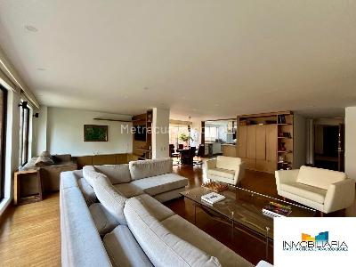 Apartamento de 3 alcobas en venta en San Patricio, Bogotá, 206 m² · foto 3 de 20