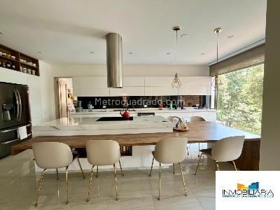 Apartamento de 4 alcobas en venta en Niza, Bogotá, 400 m² · foto 10 de 20