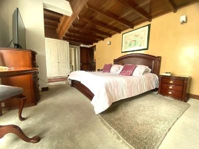 Casa de 5 alcobas en venta en Alhambra, Bogotá, 489 m² · foto 10 de 20