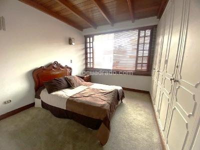 Casa de 5 alcobas en venta en Alhambra, Bogotá, 489 m² · foto 13 de 20