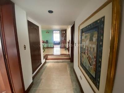 Casa de 5 alcobas en venta en Alhambra, Bogotá, 489 m² · foto 16 de 20