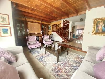 Casa de 5 alcobas en venta en Alhambra, Bogotá, 489 m² · foto 2 de 20