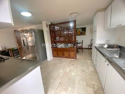 Casa de 5 alcobas en venta en Alhambra, Bogotá, 489 m² · foto 5 de 20