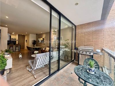 Apartamento de 2 alcobas en venta en Chico, Bogotá, 118 m² · foto 9 de 18