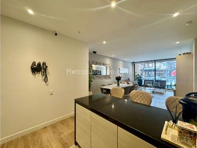Apartamento de 2 alcobas en venta en Chico, Bogotá, 118 m² · foto 10 de 18