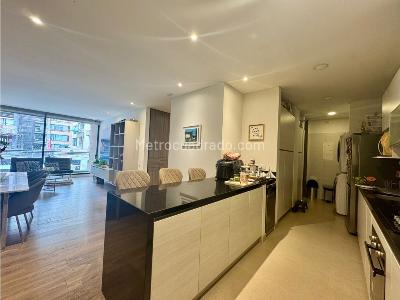 Apartamento de 2 alcobas en venta en Chico, Bogotá, 118 m² · foto 11 de 18