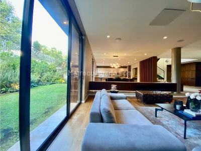 Casa de 5 alcobas en venta en Santa Ana, Bogotá, 815 m² · foto 5 de 20