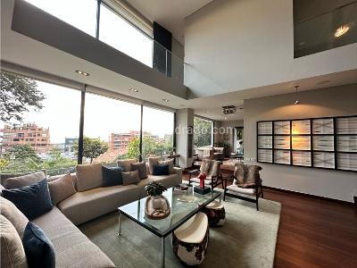 Casa de 4 alcobas en venta en El Refugio, Bogotá, 676 m² · foto 4 de 20