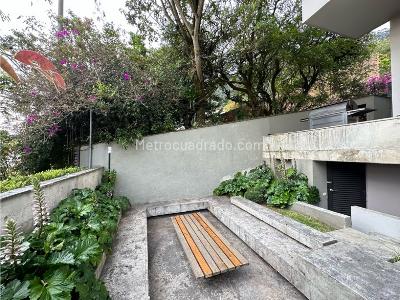 Casa de 4 alcobas en venta en El Refugio, Bogotá, 676 m² · foto 9 de 20