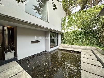 Casa de 4 alcobas en venta en El Refugio, Bogotá, 676 m² · foto 16 de 20