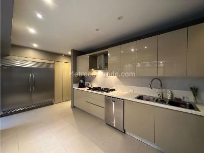Casa de 4 alcobas en venta en El Refugio, Bogotá, 676 m² · foto 20 de 20