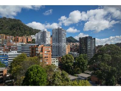 Apartamento de 3 alcobas en venta en La Cabrera, Bogotá, 205 m² · foto 10 de 20