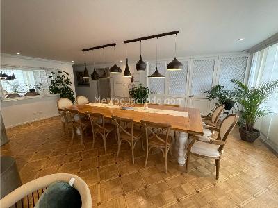 Apartamento de 3 alcobas en venta en Chico, Bogotá, 203 m² · foto 7 de 20