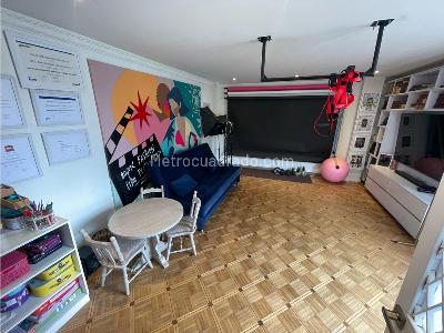 Apartamento de 3 alcobas en venta en Chico, Bogotá, 203 m² · foto 15 de 20