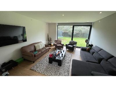Casa de 4 alcobas en venta en Guaymaral, Bogotá, 440 m² · foto 4 de 20