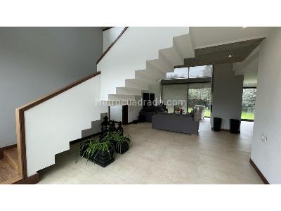 Casa de 4 alcobas en venta en Guaymaral, Bogotá, 440 m² · foto 5 de 20