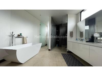 Casa de 4 alcobas en venta en Guaymaral, Bogotá, 440 m² · foto 14 de 20