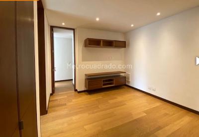 Apartamento de 2 alcobas en arriendo en Museo Del Chico, Bogotá, 175 m² · foto 6 de 8