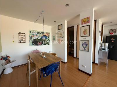 Apartamento en venta en El Refugio, Bogotá · foto 2 de 20