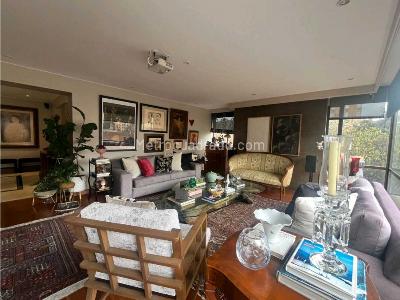 Apartamento de 3 alcobas en venta en Chico, Bogotá, 226 m² · foto 2 de 20